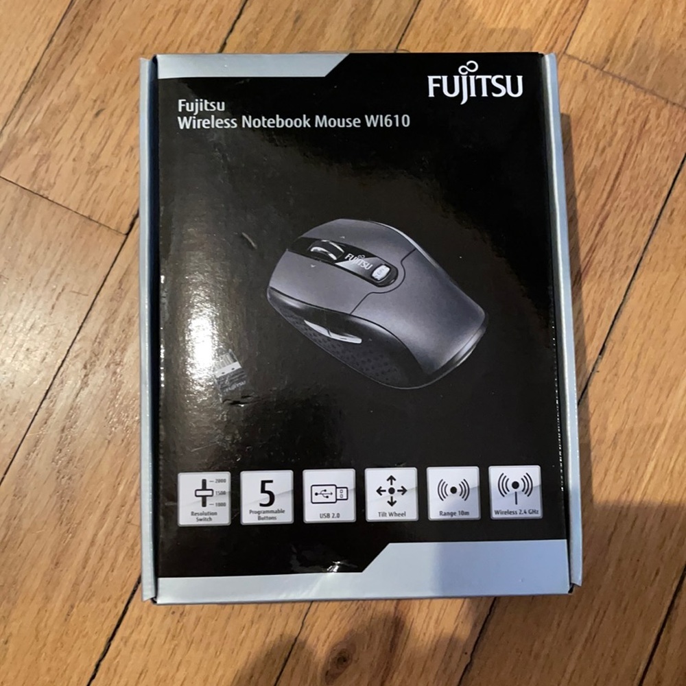 SOLD!!! Fujitsu Wireless Notebook Mouse